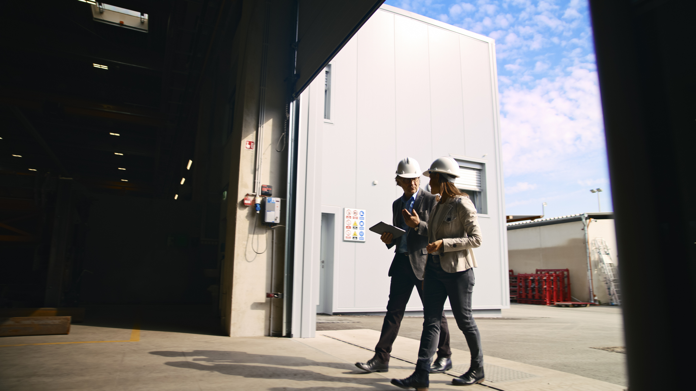 Loading Bar Vs Loading Dock